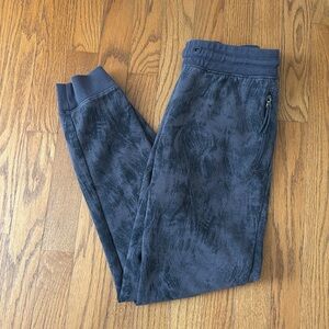 Old Navy Active Dynamic Fleece Breathable Joggers sz XL